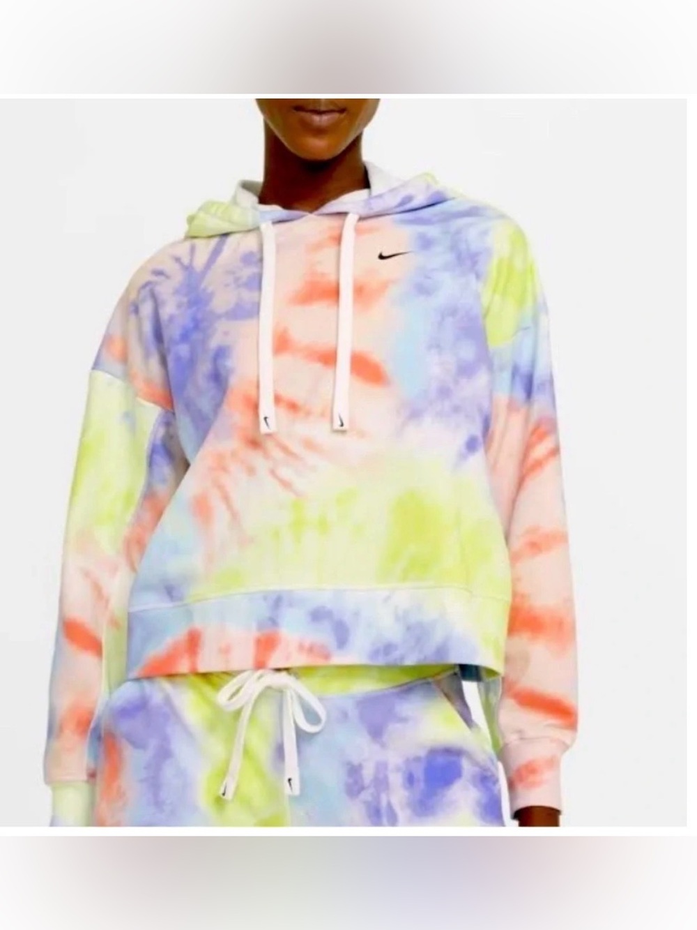 BNWT! Nike oversized tie dye hoodie size small